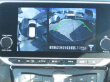 ★アラウンドビューモニター装備ですので、バックや縦列駐車の際に上から見た映像があなたを安心サポート!一度使ったらやめられない!