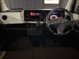 運転席内装の全体像です☆