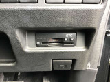 ETCが装着されています。再セットアップ後高速道路の料金所をノンストップで通過できて大変便利です。