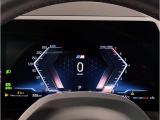 【BMWライブ・コックピット】コントロール・ディスプレイとインスツルメント・ディスプレイから構成されるディスプレイ・ネットワークにすべての情報がより分かりやすく表示されます。