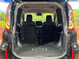 普段のお買い物や通勤、送迎等に十分な荷室スペースを確保しております。セカンドシートを倒すと、大きな荷物の積載も可能です♪