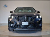 【キドニーグリル】BMWは約90年もの間、ほぼ全ての車両にひと目でBMWだと分かるこの特徴的なフロントグリルが備えられ、デザイン・アイコンとして親しまれてきました。