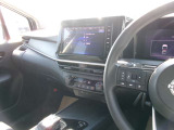 操作しやすい運転席廻り!操作パネルも使いやすい!!ドライブが楽しくなりますっ