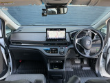 オデッセイアブソルートの人気の秘訣の一つは大きな視界で運転しやすいことです(^^)/
