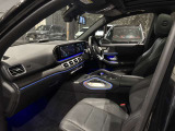 当店でお車をご購入のお客様はオーナー様専用保険「メルセデス・ベンツ保険」にご加入頂けます。飛来物によるフロントガラス破損やパンクによるタイヤ交換の際に、修理費用の一部をお支払いしております。