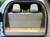 積み下ろしのしやすいデッキにはたっぷりと荷物を積み込んでいただけます。遊びから仕事まで、様々なシーンで頼れます♪