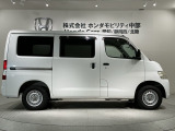 ご納車までの期間ですが、県内のお客様は1,2週間、県外のお客様は2,3週間ほどでご納車が可能となります。但し、お支払いや書類の状況によっては多少の前後もありますので、その際には何卒ご了承下さい。