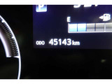 撮影時の走行距離は約4.5万kmです。安心のロングラン保証付きです。