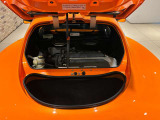 荷室の様子をご紹介します。休日のお出かけを思い描きながら、普段使うバッグなどが収まるか確かめてみませんか。開口部や奥行きなどの使い勝手は、店頭で実車をご覧いただけます。名古屋で現車をご覧いただけます。