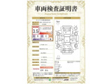 【3.5】キズ、へこみは若干ありますが、比較的良好な状態です。弊社では、全車両に対して「認定車両検査員」がクルマの状態をくまなく検査し、修復歴はもちろん、わずかなキズも正確にお伝えします。