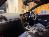 シンプルなデザインで運転のしやすさ伝わります