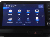 フルセグTVを搭載。CD/DVD再生、Bluetoothオーディオに対応しています。