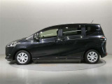大きすぎず、小さすぎず、運転もしやすくシートアレンジも多彩で、どの世代の方にも気に入っていただけるお車です♪