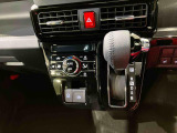 納車前にはプロのメカニックが、各部の点検を行います。ディーラーにしか出来ない品質、そしてサービスできっと満足していただけると思います!