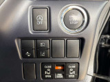 運転席からも操作可能なパワースライドドア♪挟み込み防止もあり小さなお子様にも安心♪隣のお車を気にすることなく開閉可能♪