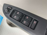 運転席から操作可能なパワーウィンドウ!