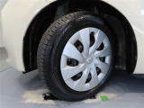 タイヤサイズは、175/65R15です。