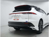 ドレスアップに効果があるモデリスタ製エアロパーツ装着車です。