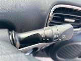 【オートライト(AUTO)】外の明るさをシステムが感知して、自動でヘッドライトが点灯します!ヘッドライトをつけ忘れを防ぐ便利機能です。