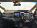 開放感のある運転席周りとなっています!