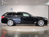 BMWでは重量配分にもこだわりがあり、FRモデルでは50:50とFFモデルでも60:40と前後の重量バランスにこだわり、軽快なハンドリングを実現しております。