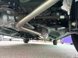 中古車という商品の特性上、下回りのサビやキズはございます。