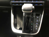 電動パーキングブレーキを搭載。スイッチ操作でパーキングブレーキを作動・解除することが可能ですので、操作の力が不要ですよ♪