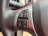 ステアリングスイッチ付きのハンドル!運転に支障をきたすことなくナビ操作が可能です!!