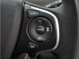 ◆アダプティブクルーズコントロール◆予め設定した車速内でクルマが自動的に加減速。前走車との適切な車間距離を維持しながら追従走行します。【LKAS】車線維持支援システムでステアリング操作を支援。
