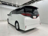 沢山乗れるのがこの車の魅力!2台で移動しないと・・・なんて時もこの車なら1台で!大活躍です♪
