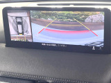 【360&deg;ビューモニター】専用のカメラにより、上から見下ろしたような視点で360度クルマの周囲を確認することができます☆死角部分も確認しやすく、狭い場所での切り返しや駐車もスムーズに行えます。