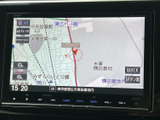 周辺の道路や施設を地図上で確認でき、現在地を起点に目的地までの道のりを把握する際に便利です。縮尺の調整もしやすく、日常のお出かけをサポートします。