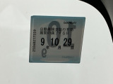 次回の車検日になります。こちらのステッカーをご確認ください。