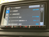 ナビ機能の設定項目が画面に一覧で表示され、目的の項目を探しやすい構成です。文字や選択中の表示を確認しながら設定でき、日常のルート案内に活用いただけます。