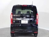 Nシリーズは、HONDA独自のセンターレイアウト燃料タンクで、重量バランスも良く、フロアがとても広く使えるので、見た目以上の車内空間を実現しています。