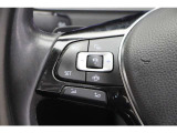 【ステアリング左側】ACCなどの運転支援の操作のスイッチ類です。ACCは高速道路などで前に走る車との距離を保ちながら追従走行する運転支援システムです。