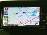 地図上に道路や周辺の名称が表示され、現在地を確認しながら目的地までの道順を把握しやすい画面です。縮尺表示もあり、出発前のルート確認や周辺の場所探しに役立ちます。