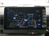 純正9インチHondaCONNECTナビ(LXU-242NBi)&バックカメラが装備されているので、普段の使い勝手もロングドライブも快適です。