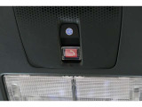 緊急通報ボタンが装備されています。ホンダコネクト対応。ご利用には、Honda Total Care プレミアムのご加入が必要です。