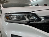 LEDヘッドライトは、点灯の瞬間から最大光量を発揮し、突然暗くなるトンネルなどでの安定感を高めます。