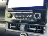 オートエアコンで快適な室内です。