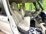 運転席シート廻りは使用感も少なく、良好な状態となっています。丁寧に使われていたことがよくわかりますね。