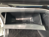 自社商品化センターにて内外装のクリーニングを実施しております!