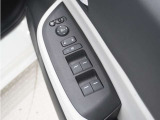 ◆パワーウィンドウスイッチ◆運転席から全席の窓の開閉操作を行うことが出来いつでも換気ができます!