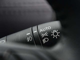 オートライトはトンネルの続く道路等でも便利です。
