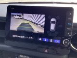 ホンダ純正ナビなので3ビュー切り替えバックカメラやパーキングセンサーにも対応してますよ(^^)/バック運転苦手な方におススメですよ(^^♪