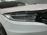 LEDヘッドライトは、点灯の瞬間から最大光量を発揮し、突然暗くなるトンネルなどでの安定感を高めます。