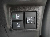 ホンダセンシングが装備されています。アダプティブレーダークルーズやレーンキープアシスト、車線逸脱防止機能なども備えていて、ロングドライブも快適で安全にお楽しみいただけます。