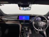クラウンクロスオーバー 2.5 G アドバンスト レザー パッケージ E-Four 4WD 本革シート