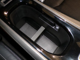 運転席の届きやすいところにドリンクホルダーがついています。視線をそらすことなく手に取れるので運転に集中できて安心ですね。